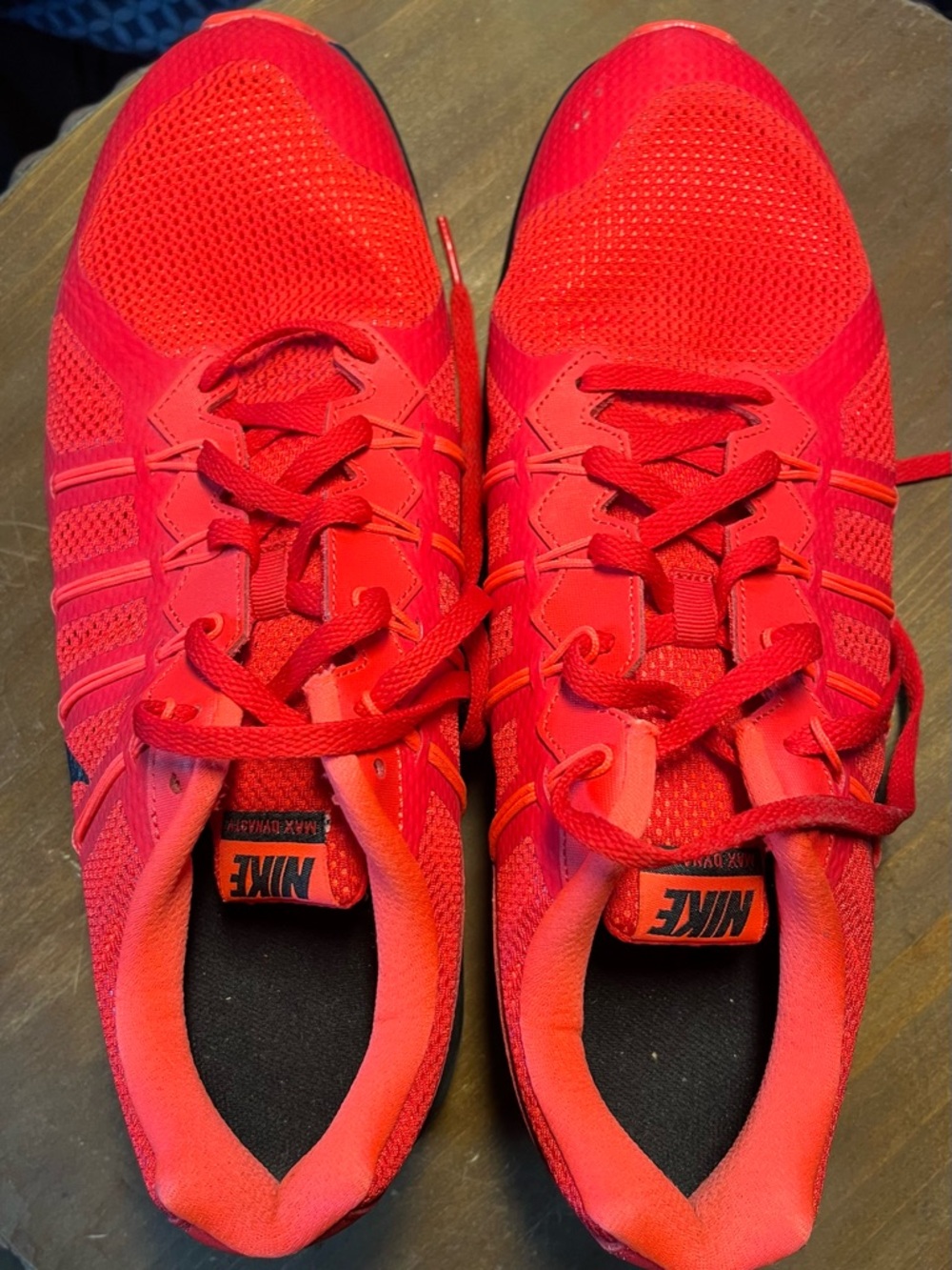 🚫SOLD🚫 Nike Men’s Bright Red Athletic Running Shoes with Black Swoosh - Picture 5 of 9